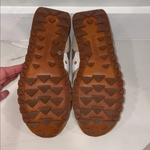 Sauconny Jazz Nude Sneakers - Picture 6 of 8